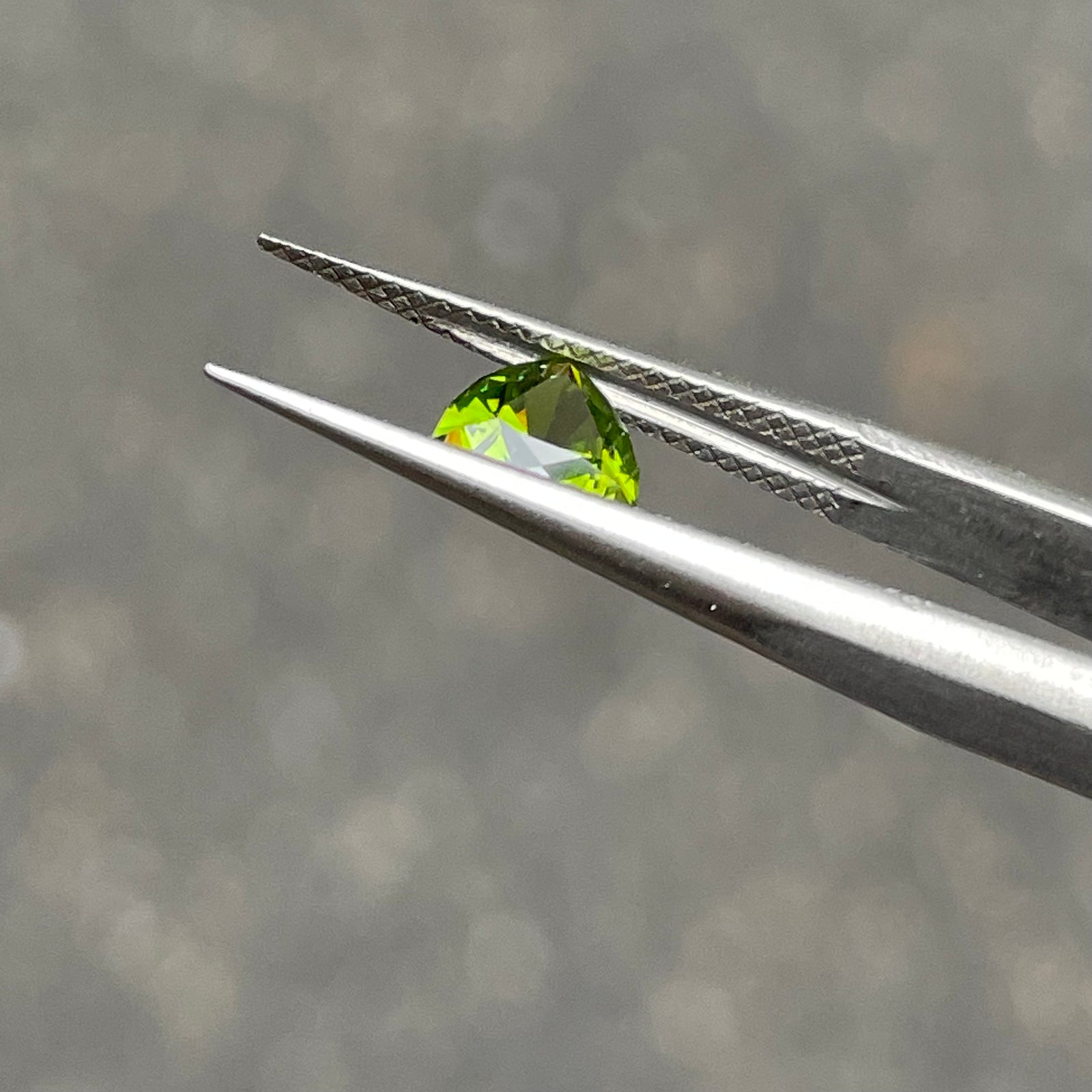 天然石　デマントイドガーネット DG6 天然デマントイドガーネット 0.76ct – RYUHO ONLINE